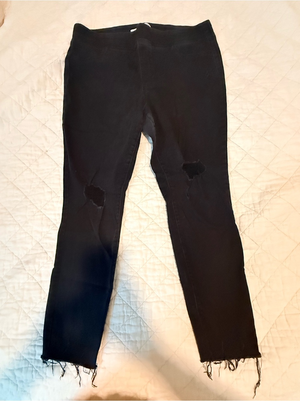 Old Navy Black Rockstar Jeggings with Knee Rips and Frayed Hems